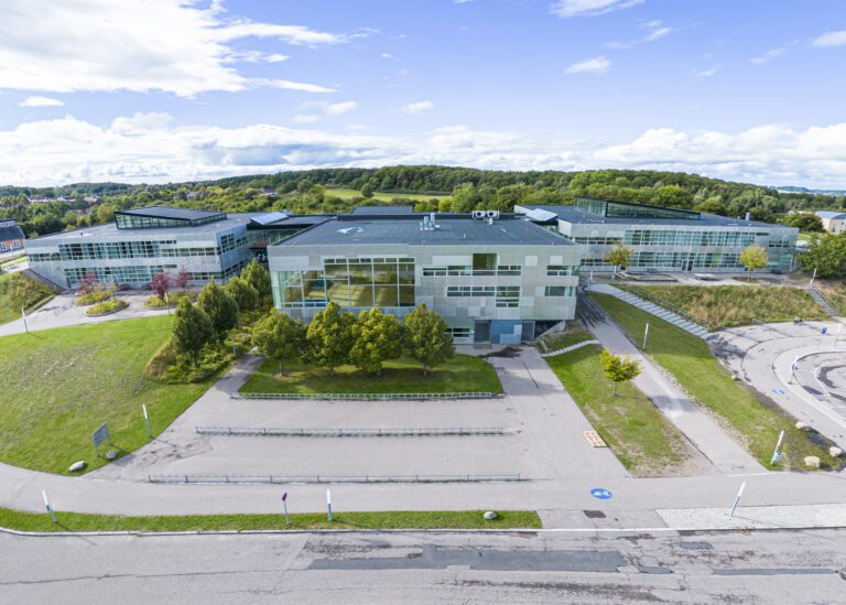 dronefotograf - Holbæk By Skole Absalon - Facade
